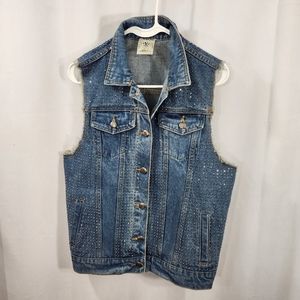 Local denim jean vest with metal embellishments raw hem size medium